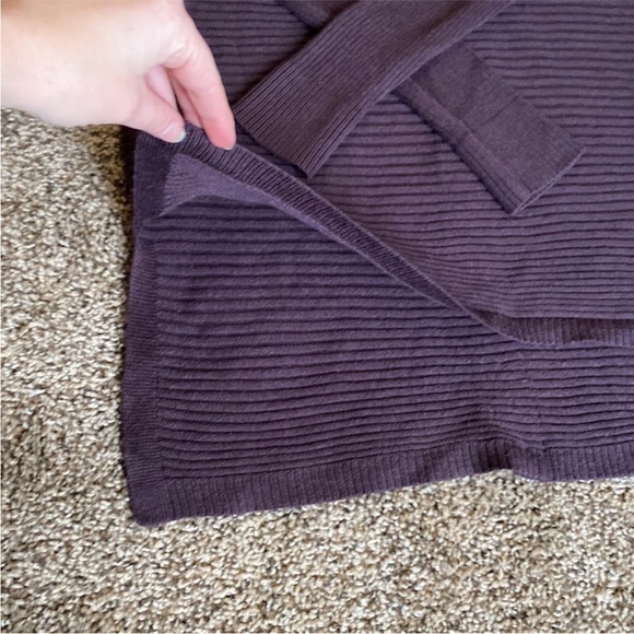 Tahari purple ribbed wool blend sweater with button accent on back - Picture 4 of 7